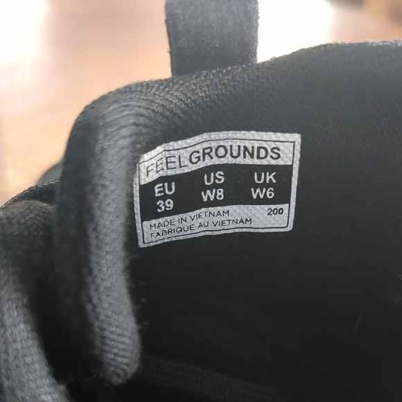FEELGROUNDS Black Shoes - Picture 2 of 8